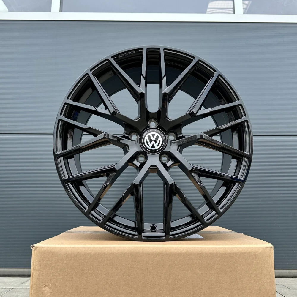 4x 18 Zoll Felgen MAM RS4 schwarz für VW Tiguan 5N Arteon 3H Phaeton 3d Scirocco