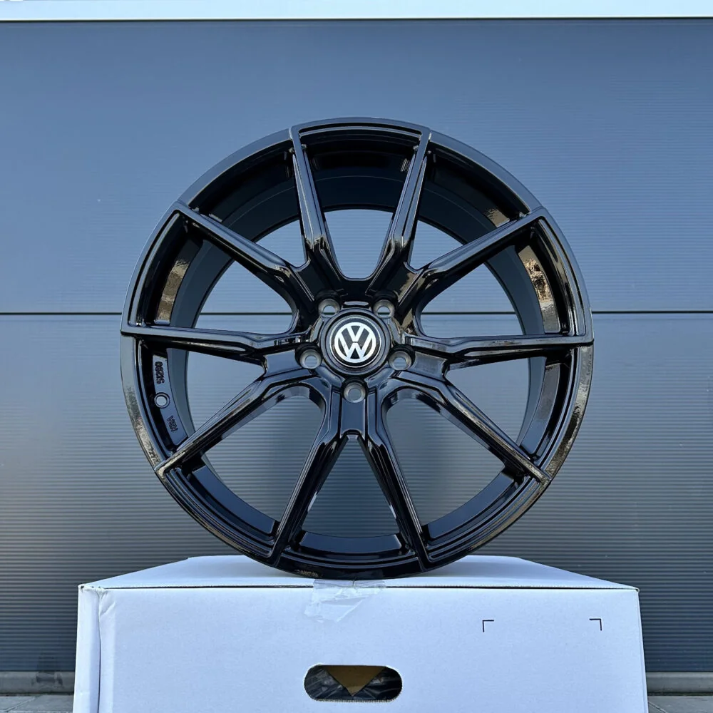19 Zoll Felgen V1 Wheels V1 schwarz für VW Golf 7 8 GTI Clubsport TCR 7R 8R