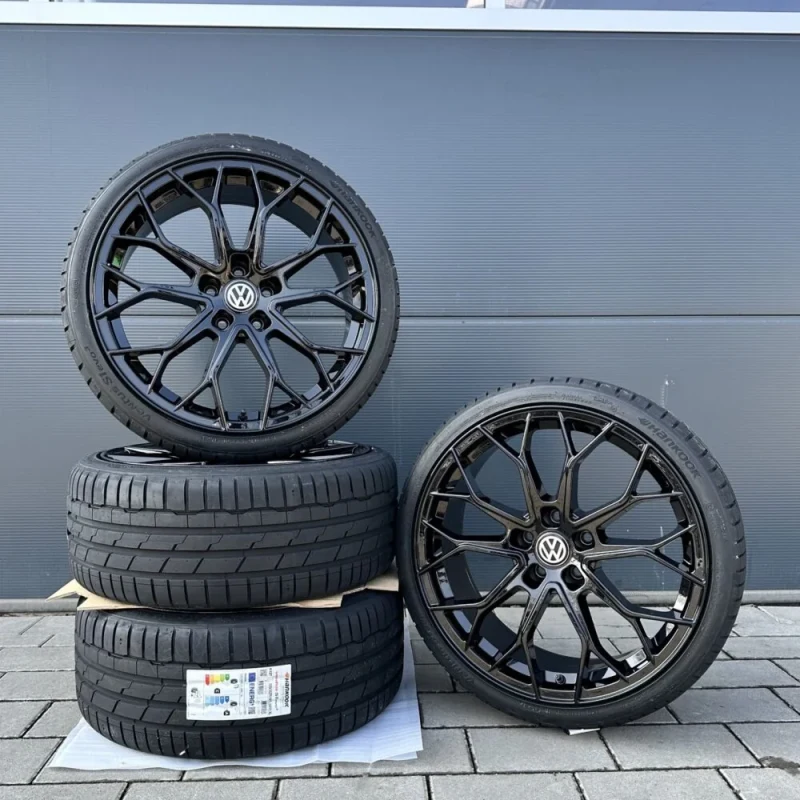 FF01 18 Zoll Sommerräder Sommerreifen 225/40 Kompletträder VW Touran 2 3T Jetta